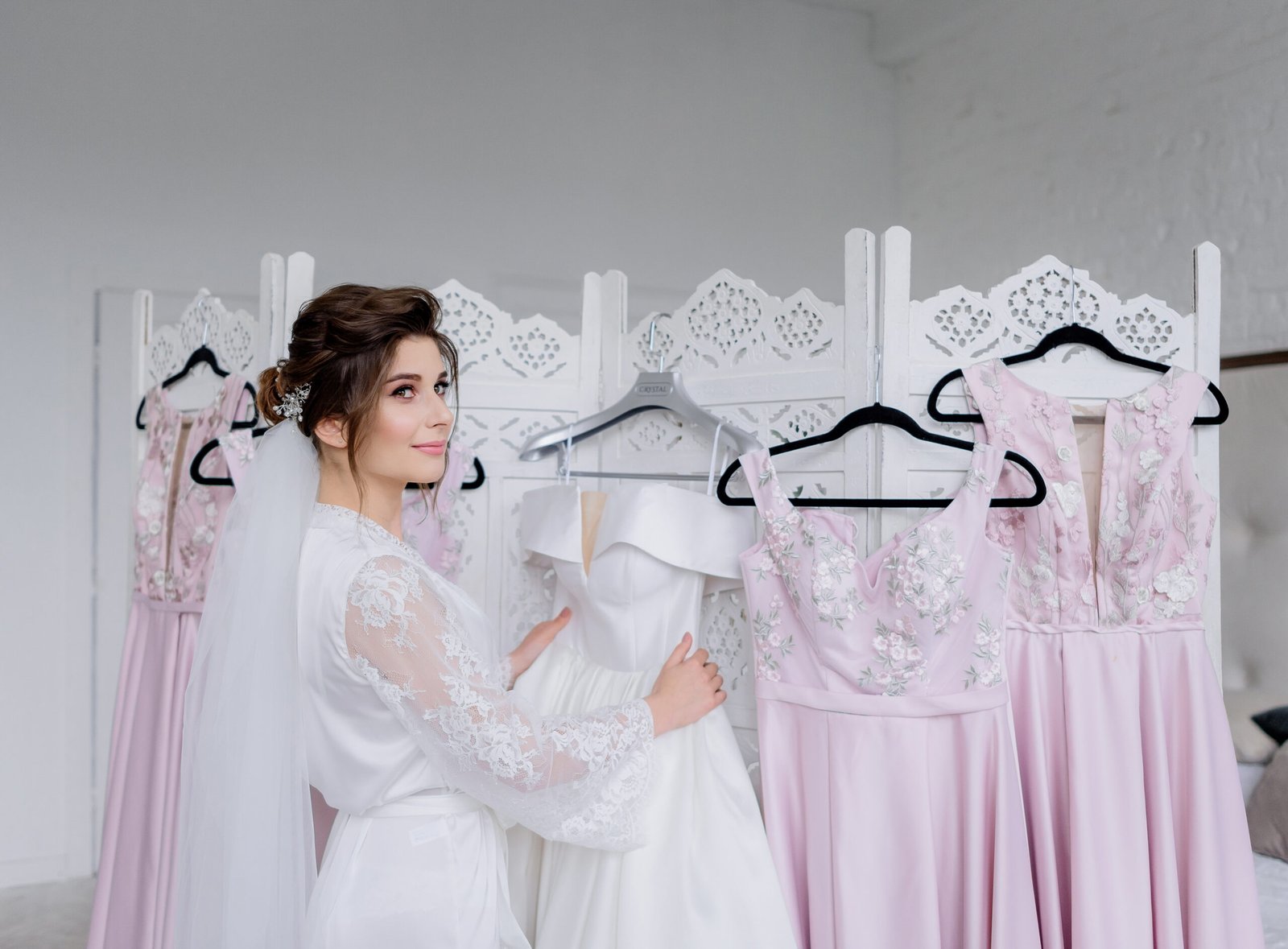 The Beauty of Wedding Dresses: A guide for your dream wedding dress.