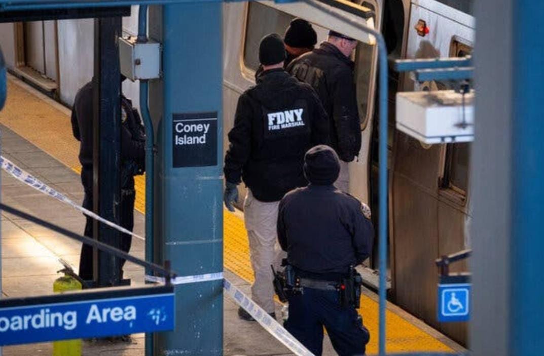 A sleeping woman set on fire in the NY Subway train